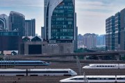 六夫独宠高铁列车“飙车”？官方解答来了！